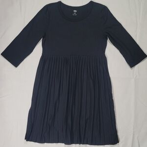 Black Long-Sleeve Pleated Dress